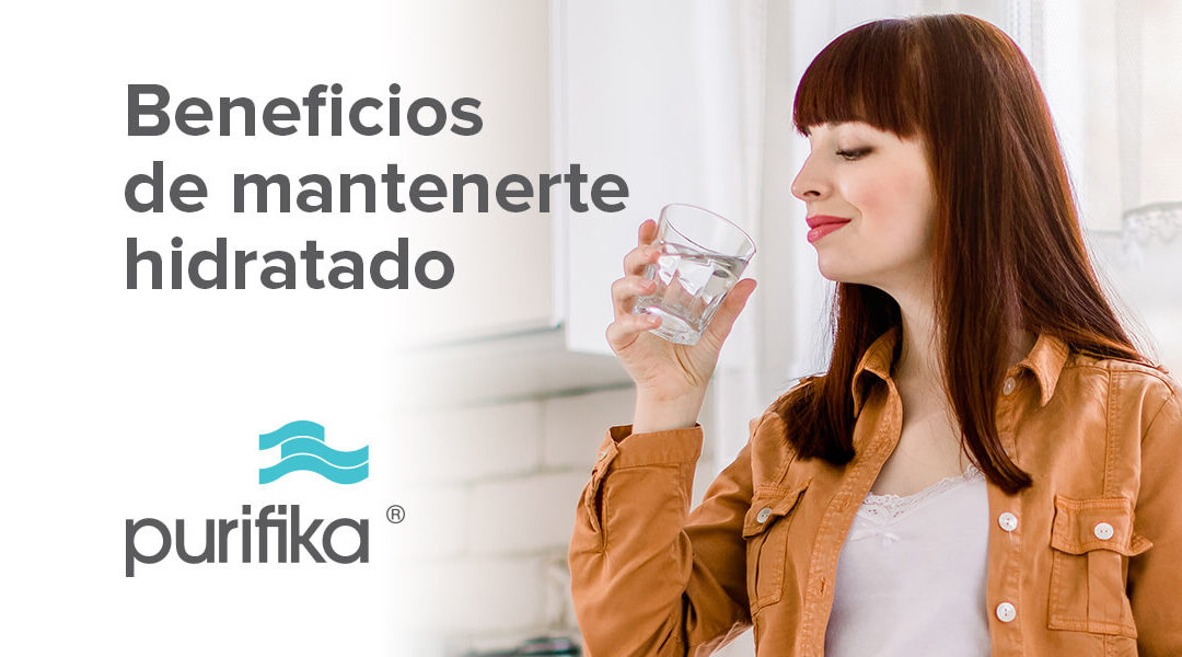 ¿Por qué debemos tomar agua? La importancia de la hidratación